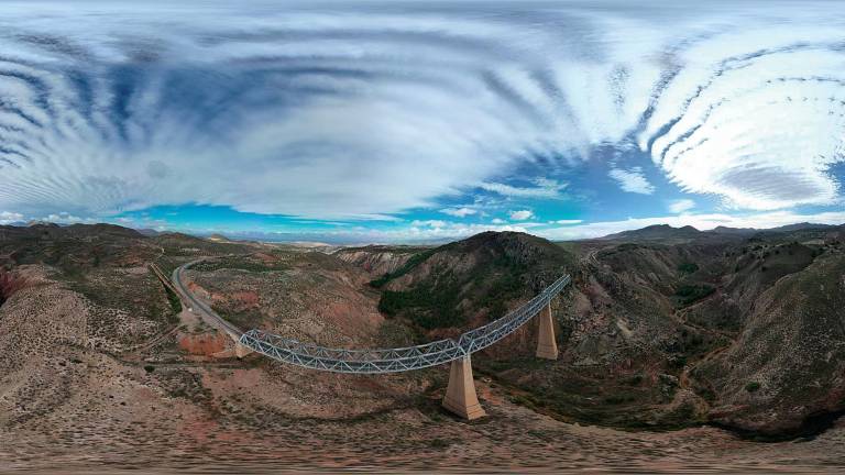 El puente de hierro del arroyo Salado El puente de hierro del arroyo Salado