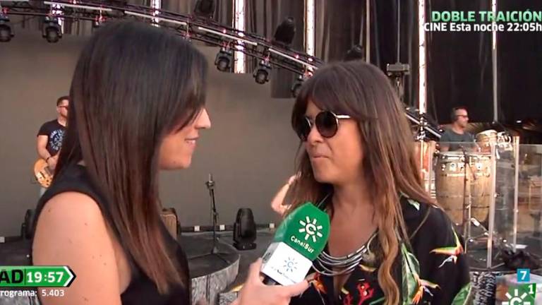 “Andalucía directo”, al pie del escenario con Vanesa Martín “Andalucía directo”, al pie del escenario con Vanesa Martín