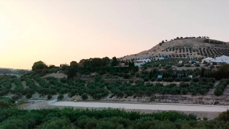 El alcalde dice que la planta de estiércol de Puente Jontoya será un secadero permanente con depósito temporal El alcalde dice que la planta de estiércol de Puente Jontoya será un secadero permanente con depósito temporal
