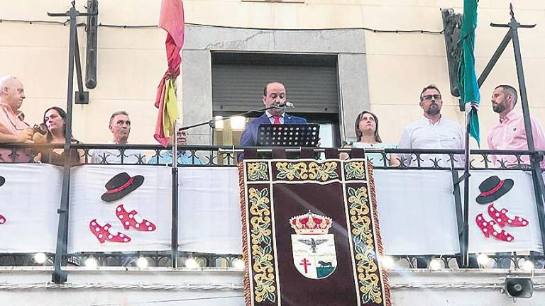 Santa Ana recorre las calles de Pozo Alcón Santa Ana recorre las calles de Pozo Alcón