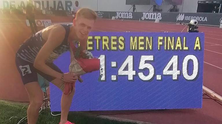 El francés Yanis Meziane logró en Andújar la mejor marca del año en 800 metros al aire libre.