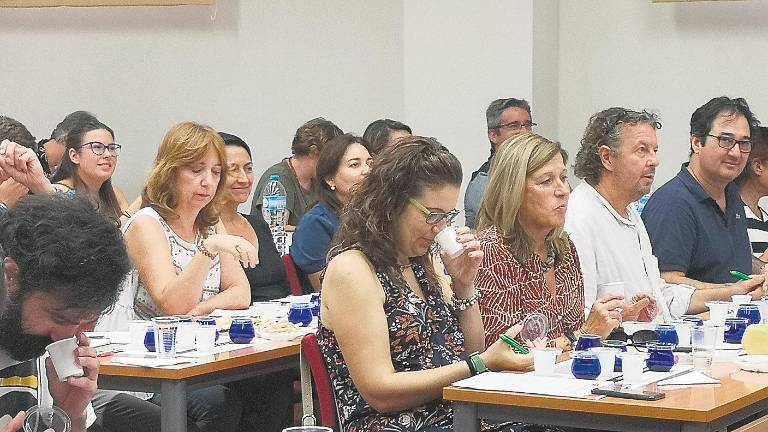 Fomento del aceite con las degustaciones Fomento del aceite con las degustaciones