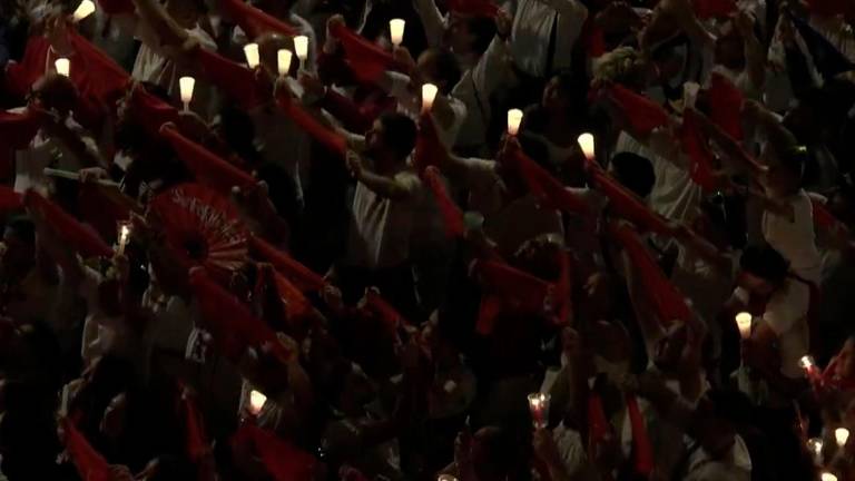 El tradicional “Pobre de mí” pone fin a las fiestas de San Fermín 2025 El tradicional “Pobre de mí” pone fin a las fiestas de San Fermín 2025