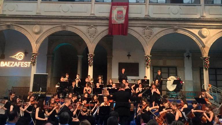 Orquestas sinfónicas llenan Baeza de música y sonidos Orquestas sinfónicas llenan Baeza de música y sonidos