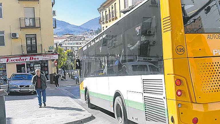 Castillo recibe 102.000 euros y paga la “extra” de beneficios Castillo recibe 102.000 euros y paga la “extra” de beneficios