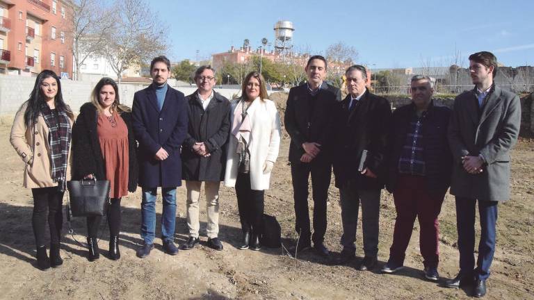 Comienzan las obras del nuevo Lidl de Julio Burell Comienzan las obras del nuevo Lidl de Julio Burell