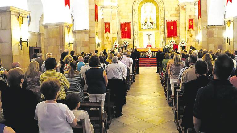 El alcalde renueva el voto en las fiestas de la patrona El alcalde renueva el voto en las fiestas de la patrona
