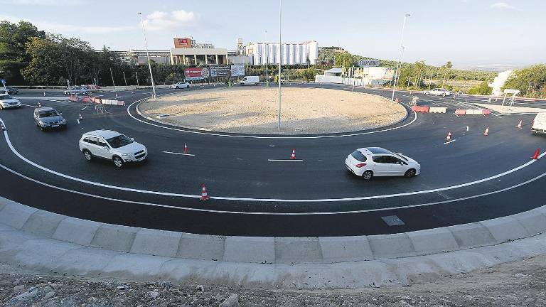 El carril ciclista de Jabalcuz entra en una vía muerta