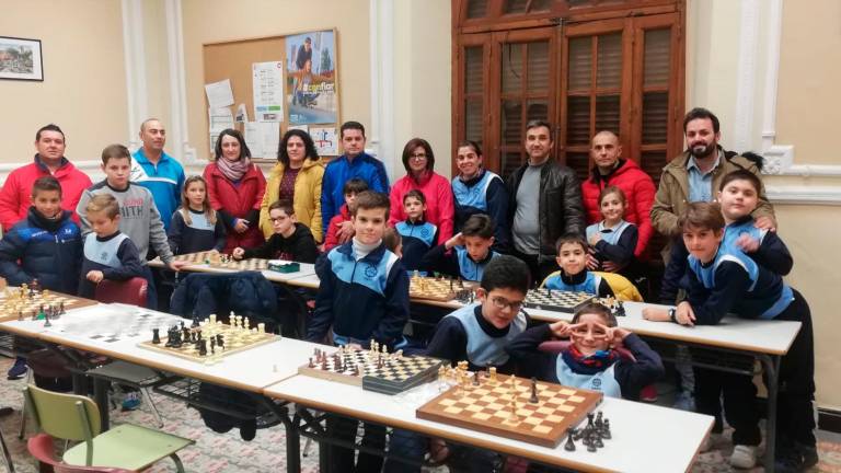 Ajedrez para los jóvenes Ajedrez para los jóvenes