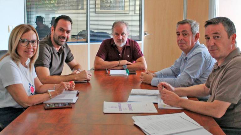 Acordado un plan con Aqualia para atender el suministro en la zona sur Acordado un plan con Aqualia para atender el suministro en la zona sur