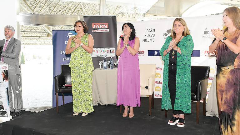 Yolanda de la Fuente: “Las violencias que padecen las mujeres no entienden de edades” Yolanda de la Fuente: “Las violencias que padecen las mujeres no entienden de edades”