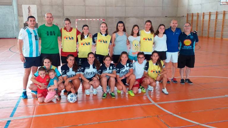 Una fiesta veraniega sobresaliente Una fiesta veraniega sobresaliente