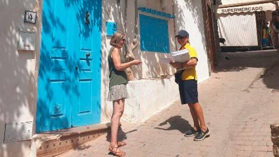 <i>El promedio es de 115 carteros y carteras rurales por provincia.</i> <i>El promedio es de 115 carteros y carteras rurales por provincia.</i>