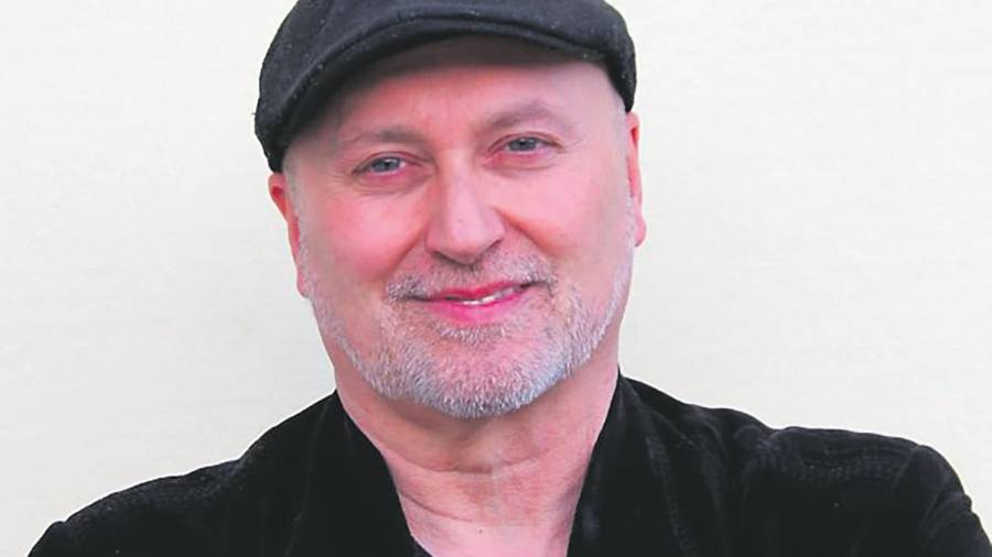 <i>El compositor y director Rogelio Rojas.</i> <i>El compositor y director Rogelio Rojas.</i>