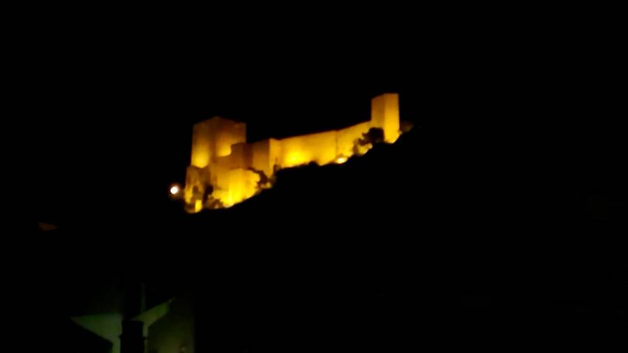 <i>El Castillo, pasadas las doce de la noche del lunes. / Francisco Gaitán / Diario JAÉN.</i> <i>El Castillo, pasadas las doce de la noche del lunes. / Francisco Gaitán / Diario JAÉN.</i>