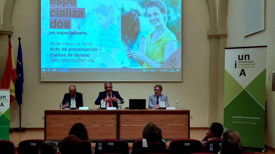 La UNIA ofrece 19 cursos y 5 encuentros en Baeza La UNIA ofrece 19 cursos y 5 encuentros en Baeza