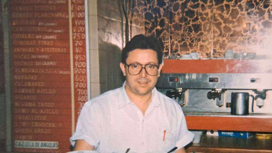 <i>Manuel Martos, fundador de El Pato Rojo. </i> <i>Manuel Martos, fundador de El Pato Rojo. </i>
