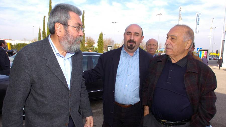 <i>Cándido Méndez, Manuel Salazar, actual secretario general de UGT Jaén, y Nicolás Redondo, en diciembre de 2007. / Agustín Muñoz / Diario JAÉN.</i> <i>Cándido Méndez, Manuel Salazar, actual secretario general de UGT Jaén, y Nicolás Redondo, en diciembre de 2007. / Agustín Muñoz / Diario JAÉN.</i>