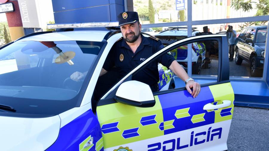 Los policías de Domingo... Los policías de Domingo...