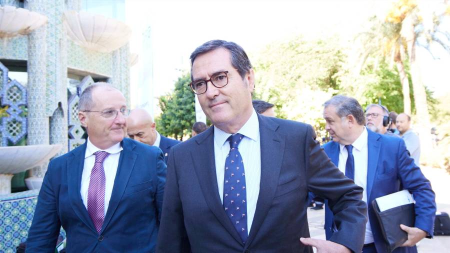 <i>Antonio Garamendi, este martes, en Sevilla. / Joaquín Corchero / Europa Press.</i> <i>Antonio Garamendi, este martes, en Sevilla. / Joaquín Corchero / Europa Press.</i>