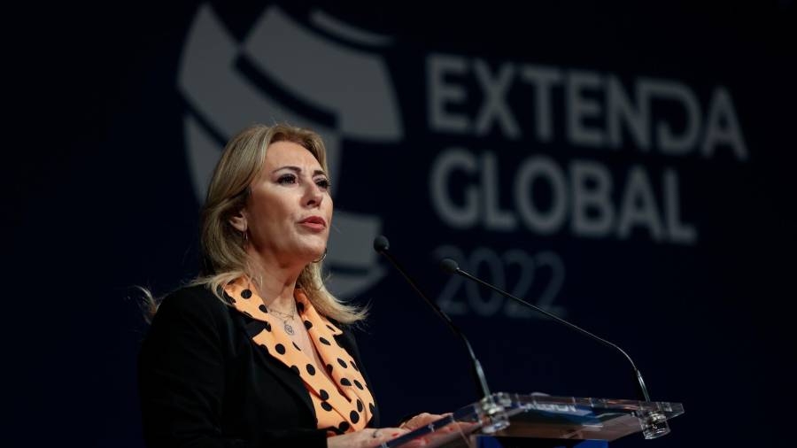<i>Carolina España interviene en el acto inaugural. / Extenda.</i> <i>Carolina España interviene en el acto inaugural. / Extenda.</i>