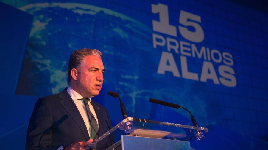 <i>Elías Bendodo, durante su intervención en los Premios Alas.</i> <i>Elías Bendodo, durante su intervención en los Premios Alas.</i>