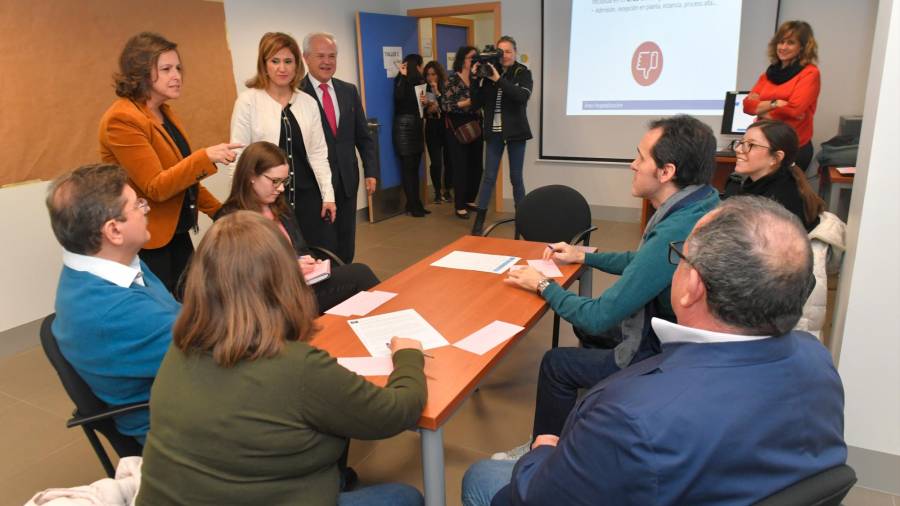 La enfermera que trabajó con contratos esporádicos, que fue alcaldesa de Jimena y ahora dirige la sanidad andaluza La enfermera que trabajó con contratos esporádicos, que fue alcaldesa de Jimena y ahora dirige la sanidad andaluza