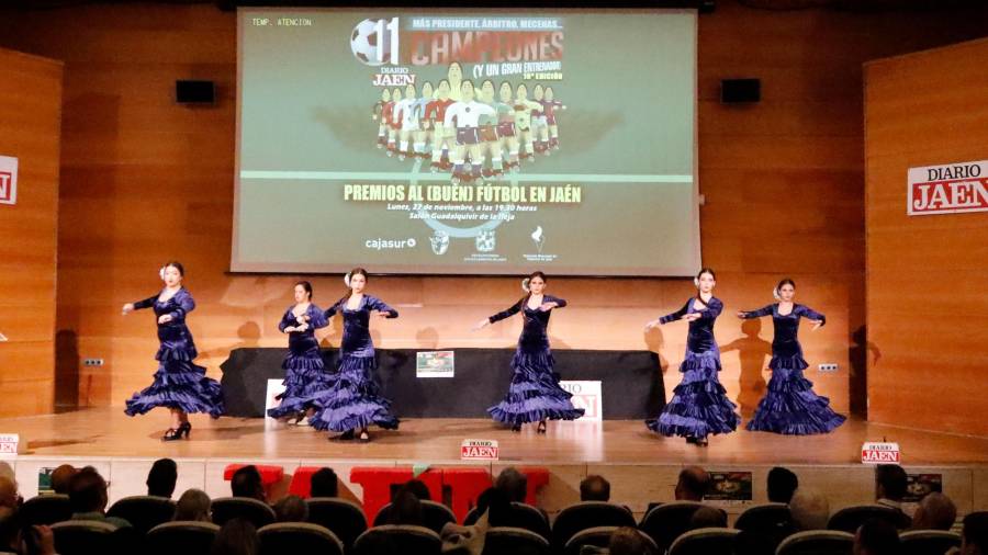 <i>Baile de la Escuela de Arte Flamenco El Tabanco. / Jason Moyano / Diario JAÉN.</i> <i>Baile de la Escuela de Arte Flamenco El Tabanco. / Jason Moyano / Diario JAÉN.</i>