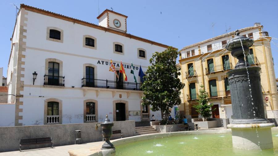 <i>Fachada del Ayuntamiento jiennense de Santisteban del Puerto. / Agustín Muñoz / Archivo Diario JAÉN.</i> <i>Fachada del Ayuntamiento jiennense de Santisteban del Puerto. / Agustín Muñoz / Archivo Diario JAÉN.</i>