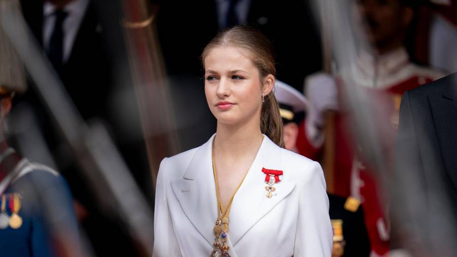 <i><b>LEONOR I</b></i><i>. Futura Reina de España. </i> $!<i><b>LEONOR I</b></i><i>. Futura Reina de España. </i>