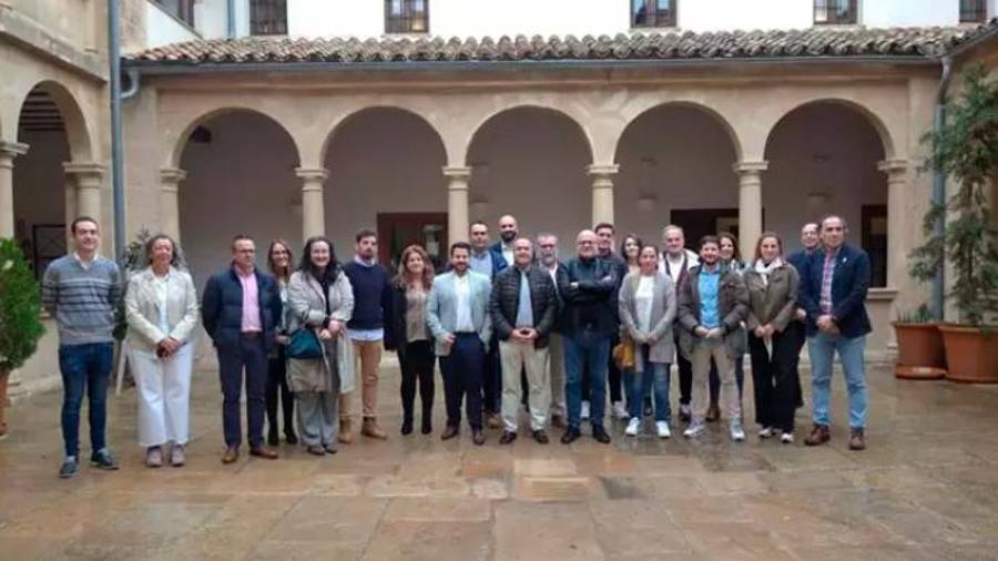 <i>Participantes en la asambela del Club Producto Turístico Castillos y Batallas. / Diputación de Jaén.</i> <i>Participantes en la asambela del Club Producto Turístico Castillos y Batallas. / Diputación de Jaén.</i>