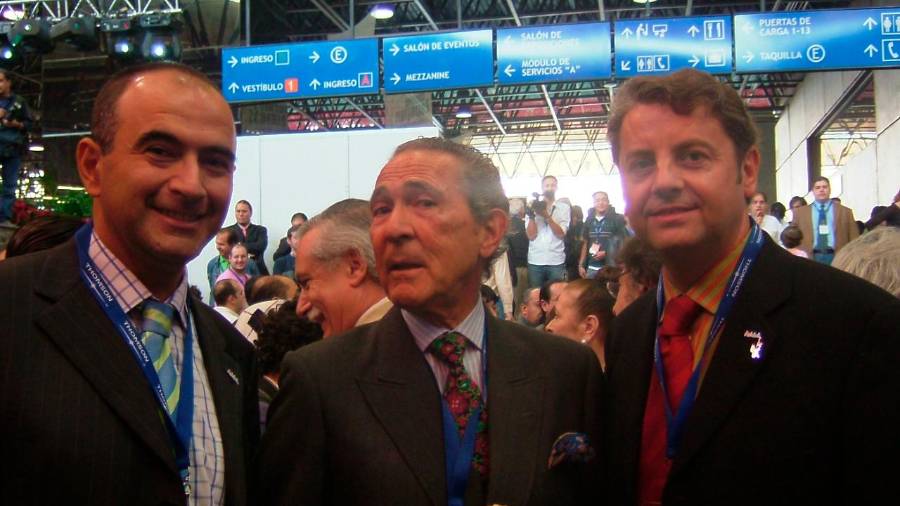 <i>2006: Rafael Ceballos, Antonio Gala y Juan Espejo.</i> <i>2006: Rafael Ceballos, Antonio Gala y Juan Espejo.</i>