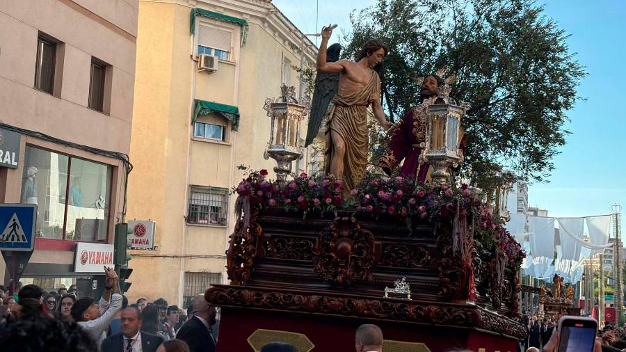 DIRECTO: Los Misterios Dolorosos se detienen en la Catedral DIRECTO: Los Misterios Dolorosos se detienen en la Catedral