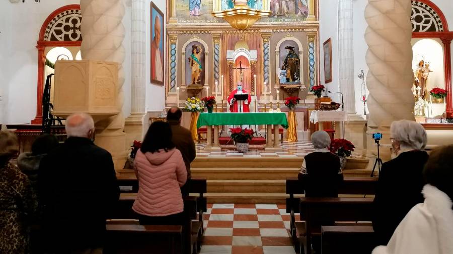 El fervor por San Sebastián y el Cristo de Burgos se hace notar en la provincia El fervor por San Sebastián y el Cristo de Burgos se hace notar en la provincia