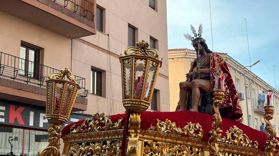 DIRECTO: Los Misterios Dolorosos se detienen en la Catedral DIRECTO: Los Misterios Dolorosos se detienen en la Catedral