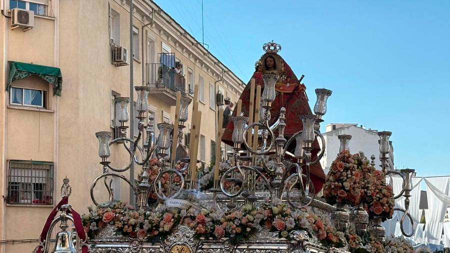 DIRECTO: Los Misterios Dolorosos se detienen en la Catedral DIRECTO: Los Misterios Dolorosos se detienen en la Catedral