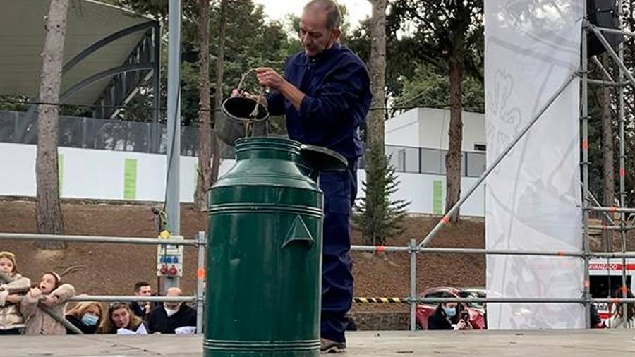 Sentido homenaje a los trabajadores del olivar en la Fiesta de la Aceituna Sentido homenaje a los trabajadores del olivar en la Fiesta de la Aceituna