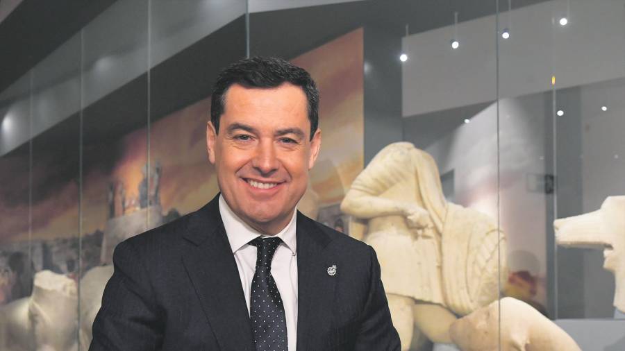 <i>Juanma Moreno, en los prolegómenos de la entrevista. / Agustín Muñoz / DIario JAÉN.</i> <i>Juanma Moreno, en los prolegómenos de la entrevista. / Agustín Muñoz / DIario JAÉN.</i>