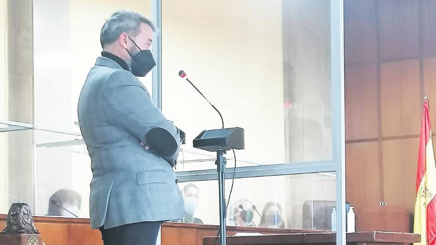 <i>Luis Moya presta declaración en el juicio.</i> <i>Luis Moya presta declaración en el juicio.</i>
