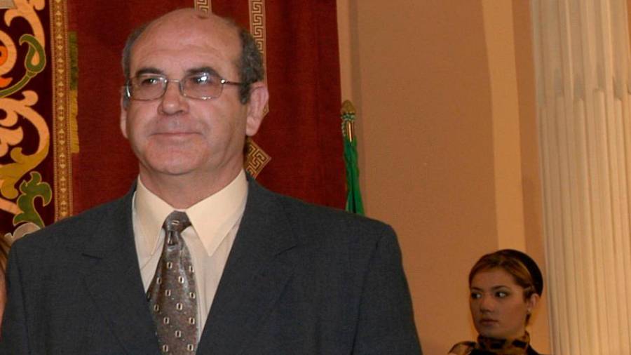 <i>Juan Balbín, en un acto de entrega de banderas de Andalucía, en 2005. / Archivo Diario JAÉN.</i> <i>Juan Balbín, en un acto de entrega de banderas de Andalucía, en 2005. / Archivo Diario JAÉN.</i>