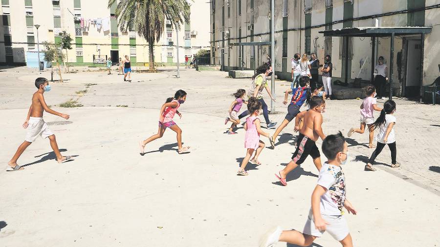 <i>Luchar contra la pobreza infantil y la inclusión de niños y jóvenes es otro de los principales objetivos.</i> <i>Luchar contra la pobreza infantil y la inclusión de niños y jóvenes es otro de los principales objetivos.</i>