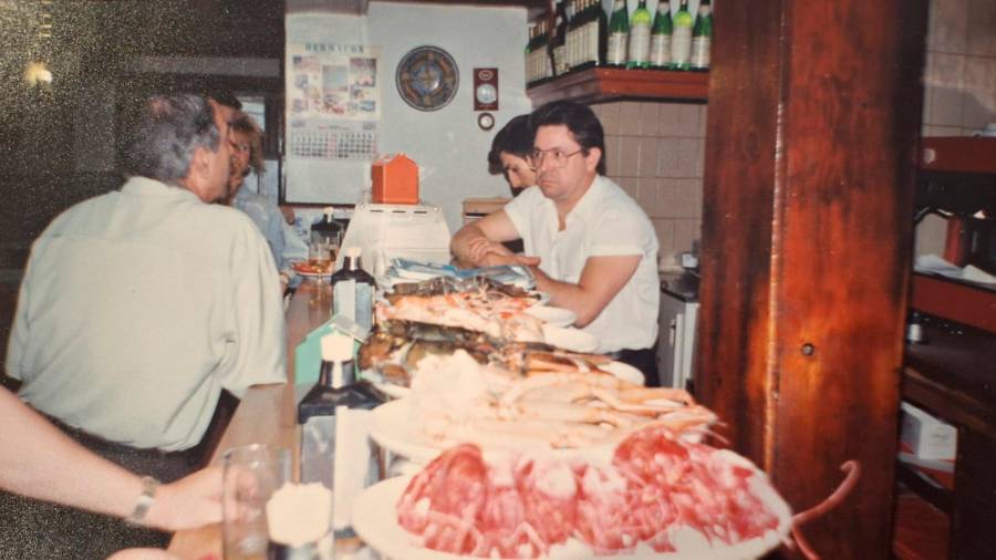 <i>Imagen de la marisquería en la década de los 80.</i> <i>Imagen de la marisquería en la década de los 80.</i>