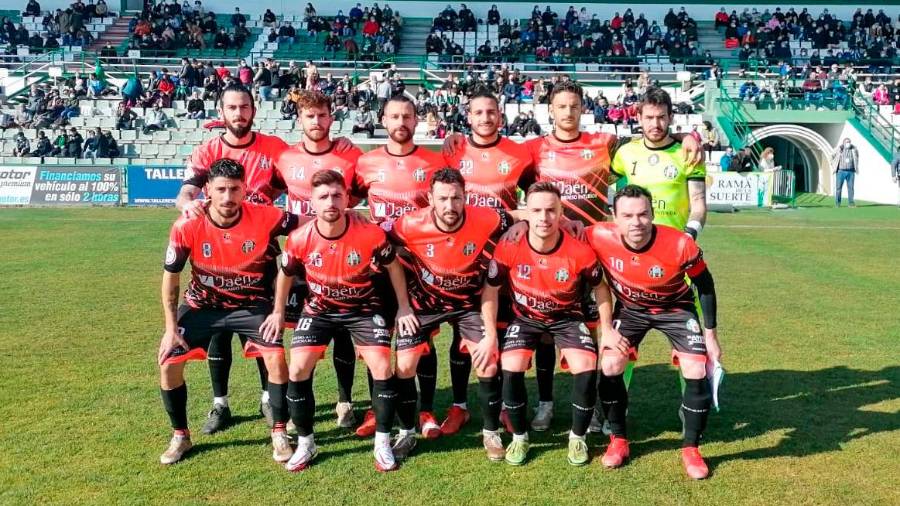 <i>Alineación del Atlético Mancha Real frente al Toledo.</i> <i>Alineación del Atlético Mancha Real frente al Toledo.</i>