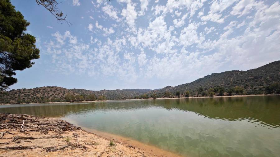 <i>Pantano del Encinarejo, en la Sierra de Andújar, que ha recibido desde el 1 de octubre 86,6 litros por metro cuadrado. / Diario JAÉN.</i> <i>Pantano del Encinarejo, en la Sierra de Andújar, que ha recibido desde el 1 de octubre 86,6 litros por metro cuadrado. / Diario JAÉN.</i>