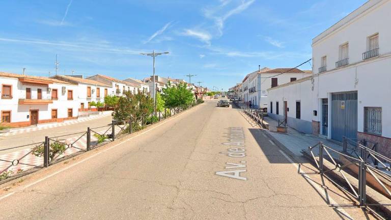 Muere un trabajador al caerle encima un bastidor de 200 kilos en Guarromán Muere un trabajador al caerle encima un bastidor de 200 kilos en Guarromán