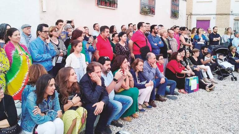 Los jiennenses recorren las calles en una noche única Los jiennenses recorren las calles en una noche única