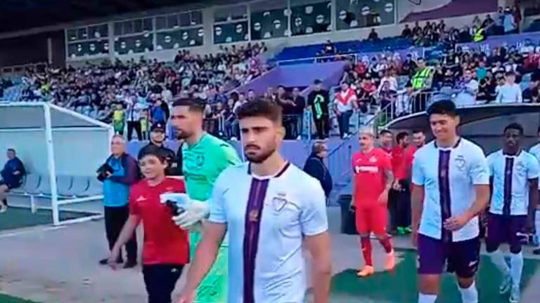 Así han saltado al césped de La Victoria Real Jaén y Getafe Así han saltado al césped de La Victoria Real Jaén y Getafe