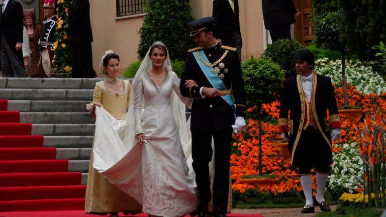 Los Reyes Felipe y Letizia celebran su 20º aniversario de boda Los Reyes Felipe y Letizia celebran su 20º aniversario de boda