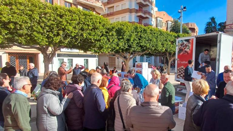 La solidaridad de Arjona endulza la Navidad al pueblo de Alfafar La solidaridad de Arjona endulza la Navidad al pueblo de Alfafar