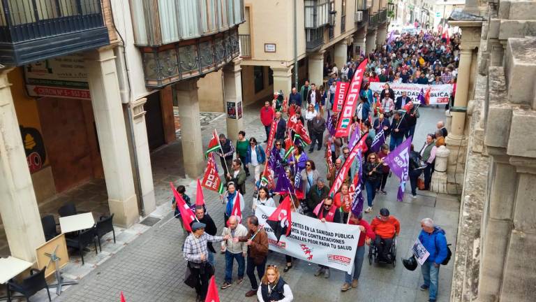 La Marea Blanca de Jaén reclama una sanidad pública de calidad La Marea Blanca de Jaén reclama una sanidad pública de calidad